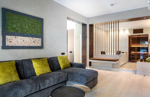 Quartiere XIII Aurelio Apartment | Pool & Spa Deluxe