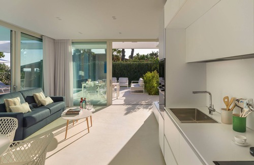 Punta Milocca Villa | Pool villa few steps from the sea, Siracusa