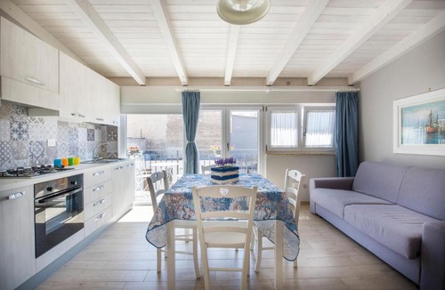 Terrasini House | Praiola