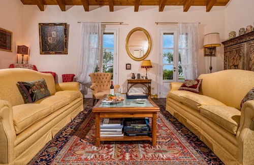 Butera Villa | Principi di Butera 14, Emma Villas