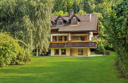 Altossiach House | Private lake house Ossiachersee Own bathing jetty - 4 bedrooms | 6 guests