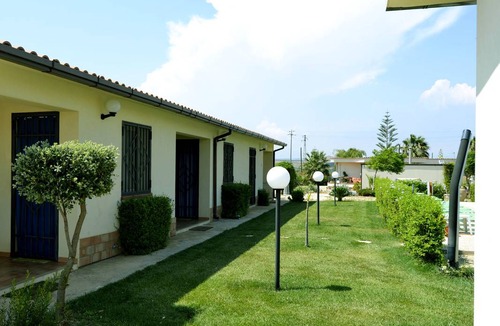 Cattolica Eraclea Resort | Private room ∙ 4 guests
