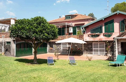 Archi Resort | Private room ∙ 5 guests