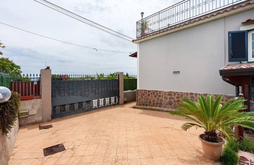 Arco Felice Apartment | Quadruple Room Dell'Arco Romano with Private Terrace, Wi-Fi & Air Conditioning