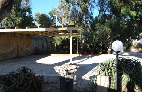 Caucana-finaiti-casuzze-finaiti Nord House | Red House ideal for families: beach access directly from the garden!