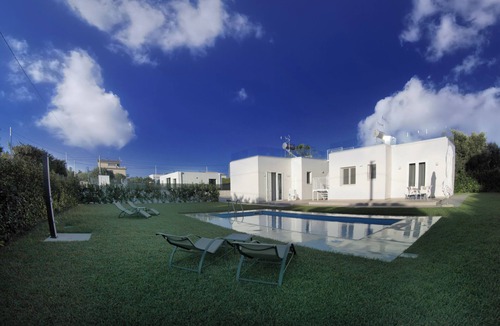 Plemmirio Villa | Reflections on the Plemmirio- Villa with pool for exclusive use