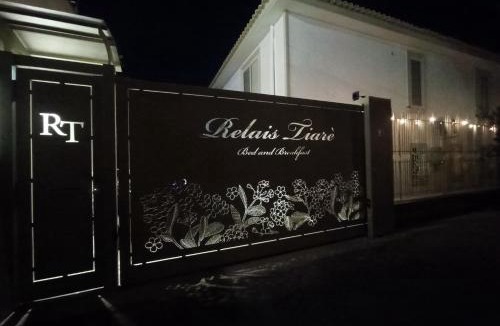 Baia Bed & Breakfast | Relais Tiaré Bed and Breakfast
