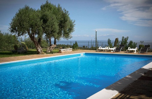 Mandra Capreria House | Relax with pool and see view!
