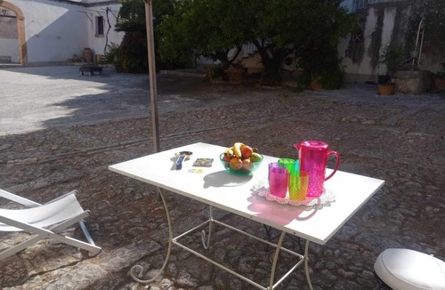 Erice House | Relaxation in ancient villa Erice valley 15' sea, hot tube, garden, bbq, free parking