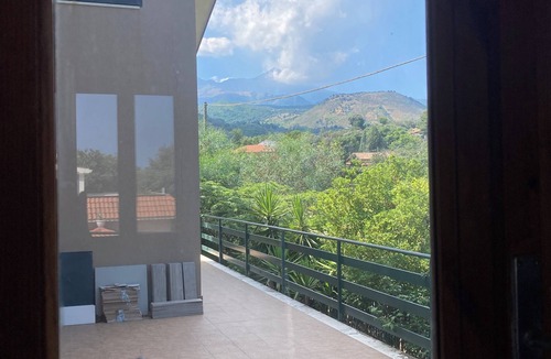 Lavinaio-Monterosso Villa | Rent a villa 450 square meters and a chalet 60 square meters Catania
