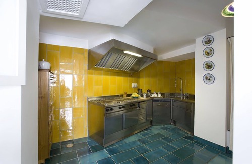 Arienzo Villa | Rentals in Italy - Villa Magnolia, in Positano, with hot tub and sea view