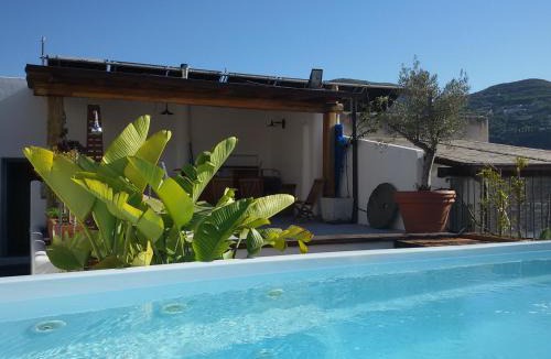 Lipari Historic Centre Apartment | Residence Acanto