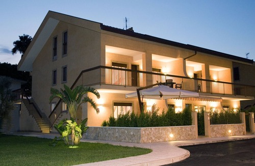 Torre di Faro House | Residence dei Margi