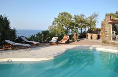 Tracino House | Resort La Casa Dei Fiori