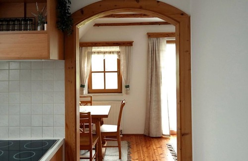 Birkfeld Apartment | Revitalized farmhouse: Apartment Rosegg - Ferienwohnungen Raczkowski