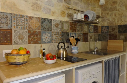 Scicli House | Romantic roof-terraced holiday rental in the center. Illimited free wifi.