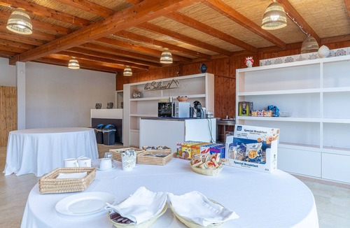 Marzamemi Apartment | Room 202 at 'Le Saline Rooms Marzamemi' with Wi-Fi and Air Conditioning