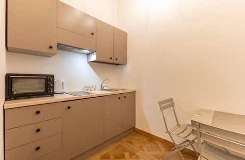 Licata Apartment | Room 'Al Duomo - Camera King Superior' with Shared Terrace, Wi-Fi and Air Conditioning