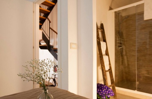 Conversano Apartment | Room 'Dimora Nonna Rosa Triple' with Balcony, Wi-Fi and Air Conditioning
