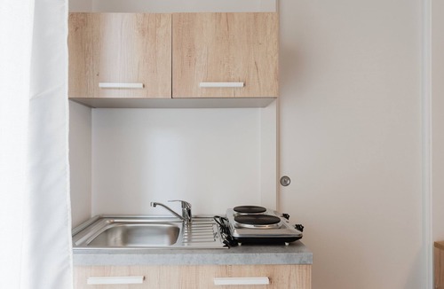 Montallegro Apartment | Room 'Lampedusa' with Balcony, Wi-Fi and Air Conditioning