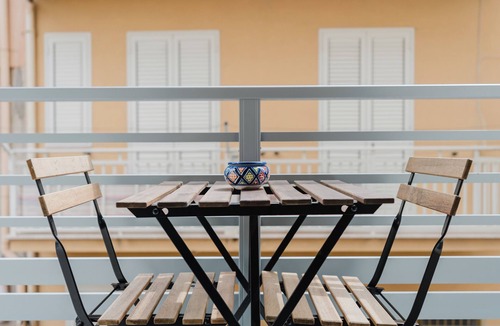 Montallegro Apartment | Room 'Linosa' with Balcony, Wi-Fi and Air Conditioning
