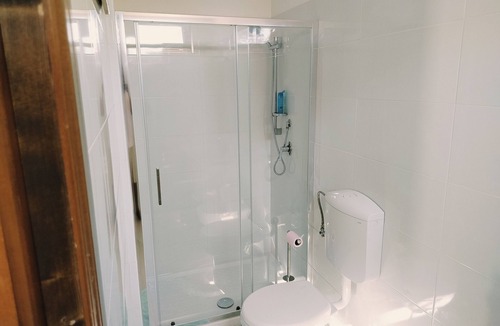 Fondi Bed & Breakfast | Room 'Numero 3' with Shared Garden and Air Conditioning