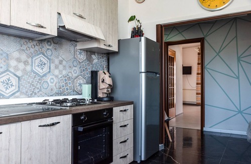 Agrigento Apartment | Room 'Stanza Frutta' with Wi-Fi and Air Conditioning