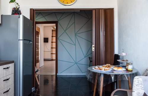 Agrigento Apartment | Room 'Stanza Frutta' with Wi-Fi and Air Conditioning