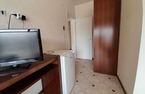 Siculiana Apartment | Room 'Vista Montagna 2' with Shared Terrace, Wi-Fi and Air Conditioning