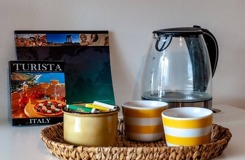 Palermo House | Room with terrace in Palermo center.Bus stop for airport&Mondello beach.A/C Wifi