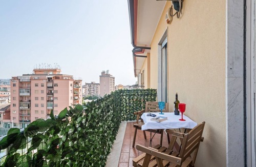 Monte Po-Nesima-San Leone-Rapisardi Apartment | Roomy and Bright Apartment with Balconies x6