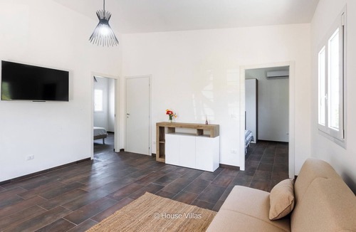 Noto Villa | Rose Violet House - Two Bedroom Villa, Sleeps 6