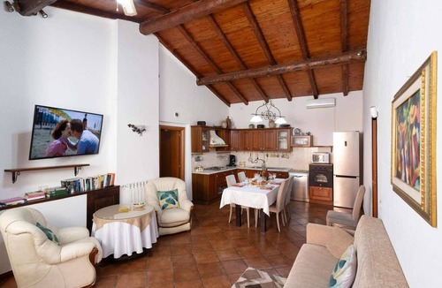 Rovittello House | Rustic House by Alcantara River with Pool