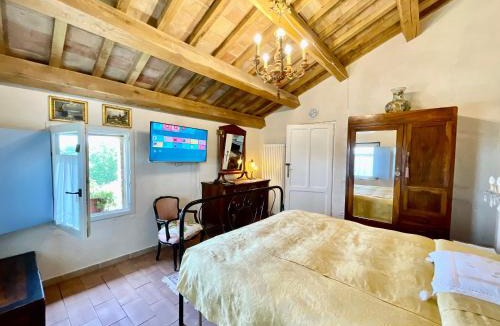Saludecio House | Rustico con Jacuzzi privata BBQ e 3 camere