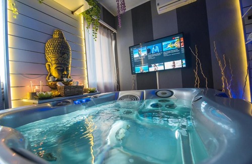 Catania City Centre House | Saṃsāra & Nirvana Suite