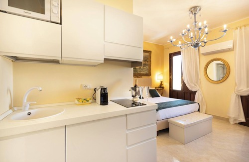 Pachino Hotel | Saint George's House Apartments & SPA