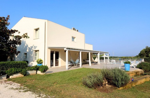 San Leonardo Villa | Salicornia Villa with pool and jacuzzi Egadi islands view