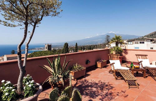 Taormina City Centre Apartment | San Domenico