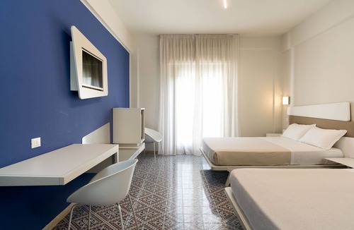 Isola delle Femmine Hotel | Saracen Sands Hotel & Congress Centre