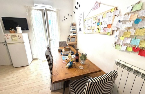 Quartieri Spagnoli Apartment | Sarah's House is waiting for you