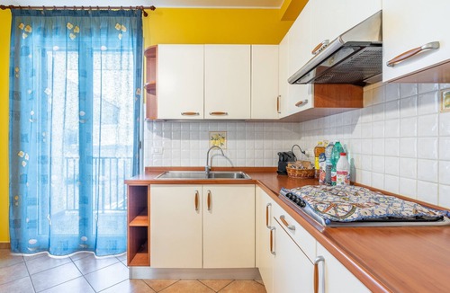 Portopalo di Capo Passero Apartment | ‘Saturno’ Apartment Steps from the Sea with Balcony, Wi-Fi & Air Conditioning