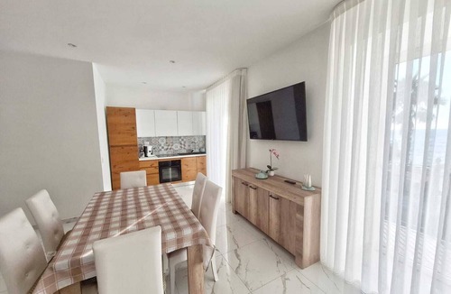Santa Maria di Castellabate Apartment | Seafront apartment in Santa Maria di Castellabate with panoramic terrace