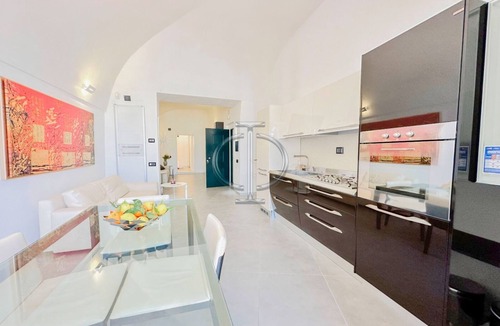 Trani Apartment | SEA VIEW APARTMENT Maison bleu 2