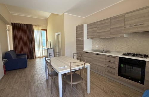 Bonifati Apartment | Sea-view apartment with a pool