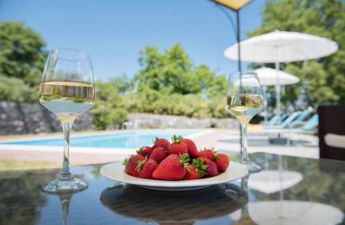 Piedimonte Etneo Villa | Seacily Pool View and 3 Ensuite Bathrooms