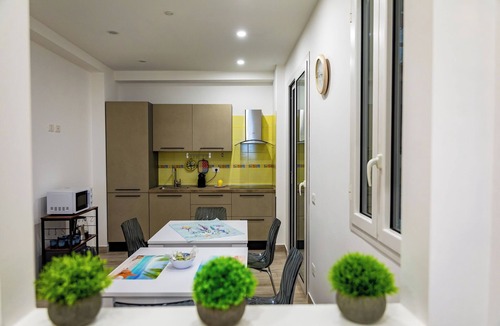 Aci Castello Apartment | Seafront apartment, between Mount Etna, Taormina, and Syracuse