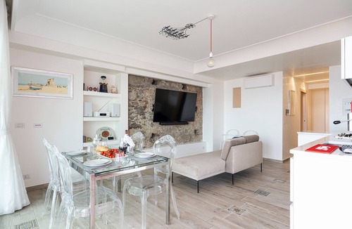 Letojanni Apartment | Seafront apartment with terrace in Letojanni, Sicily