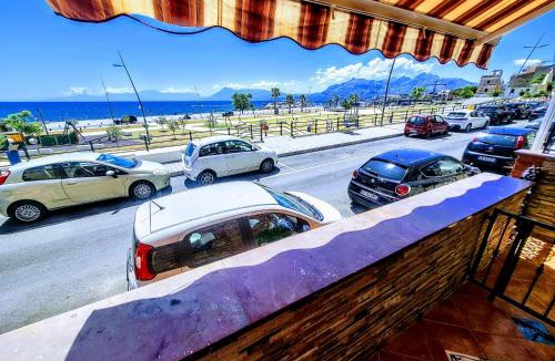 Porticello Apartment | Seafront House Gabbiano Blu
