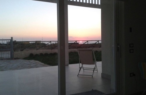 Petrosino Villa | Seafront Villa "The Cliff"