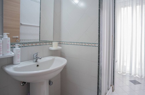 Cefalu Bed & Breakfast | Seaview Rooms in the City Center - Queen Room by Wonderful Italy